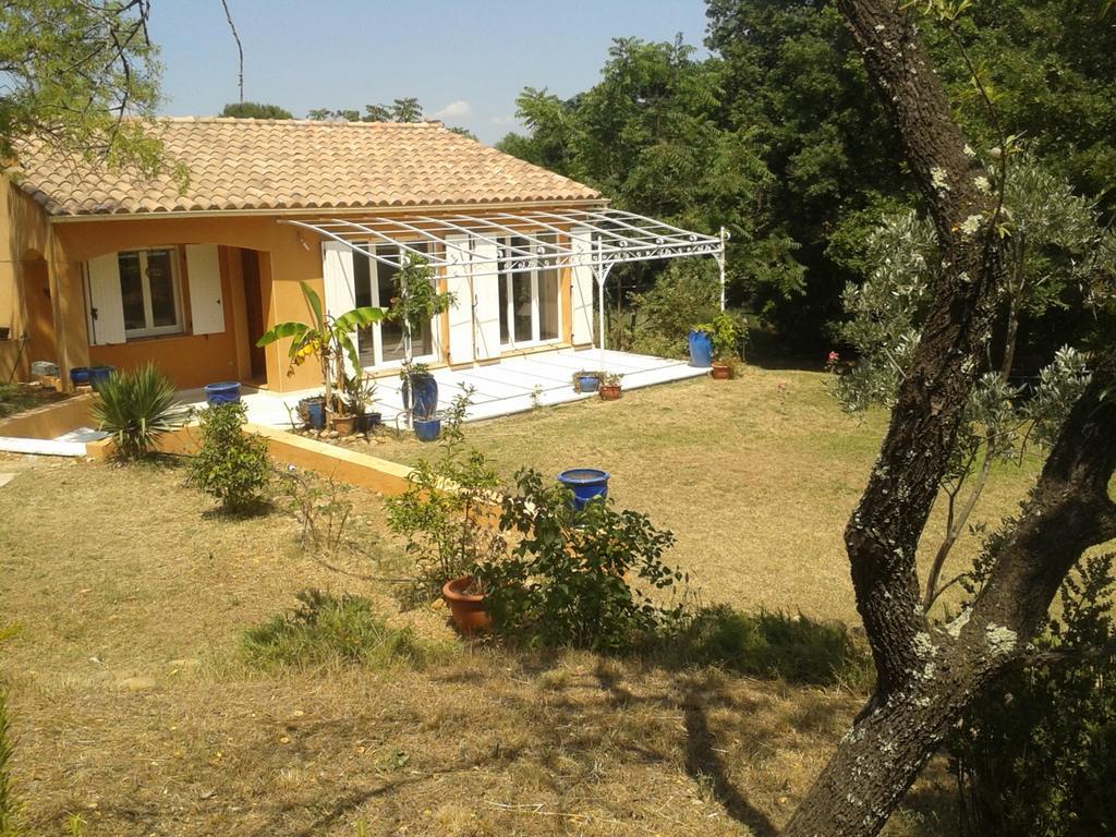 Vila Entre Nimes Et Arles Bellegarde  Exteriér fotografie