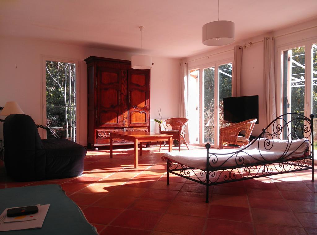 Vila Entre Nimes Et Arles Bellegarde  Exteriér fotografie