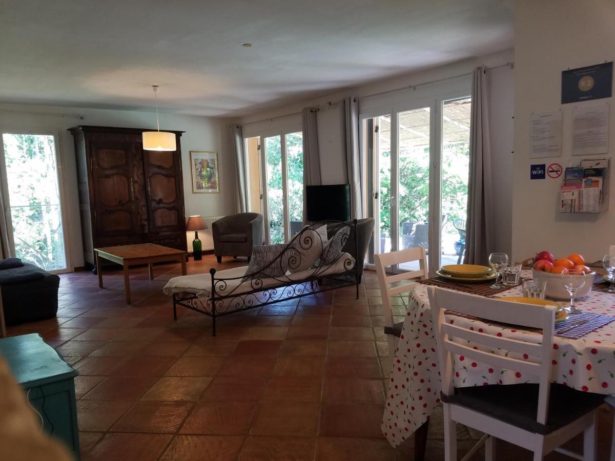 Vila Entre Nimes Et Arles Bellegarde  Exteriér fotografie
