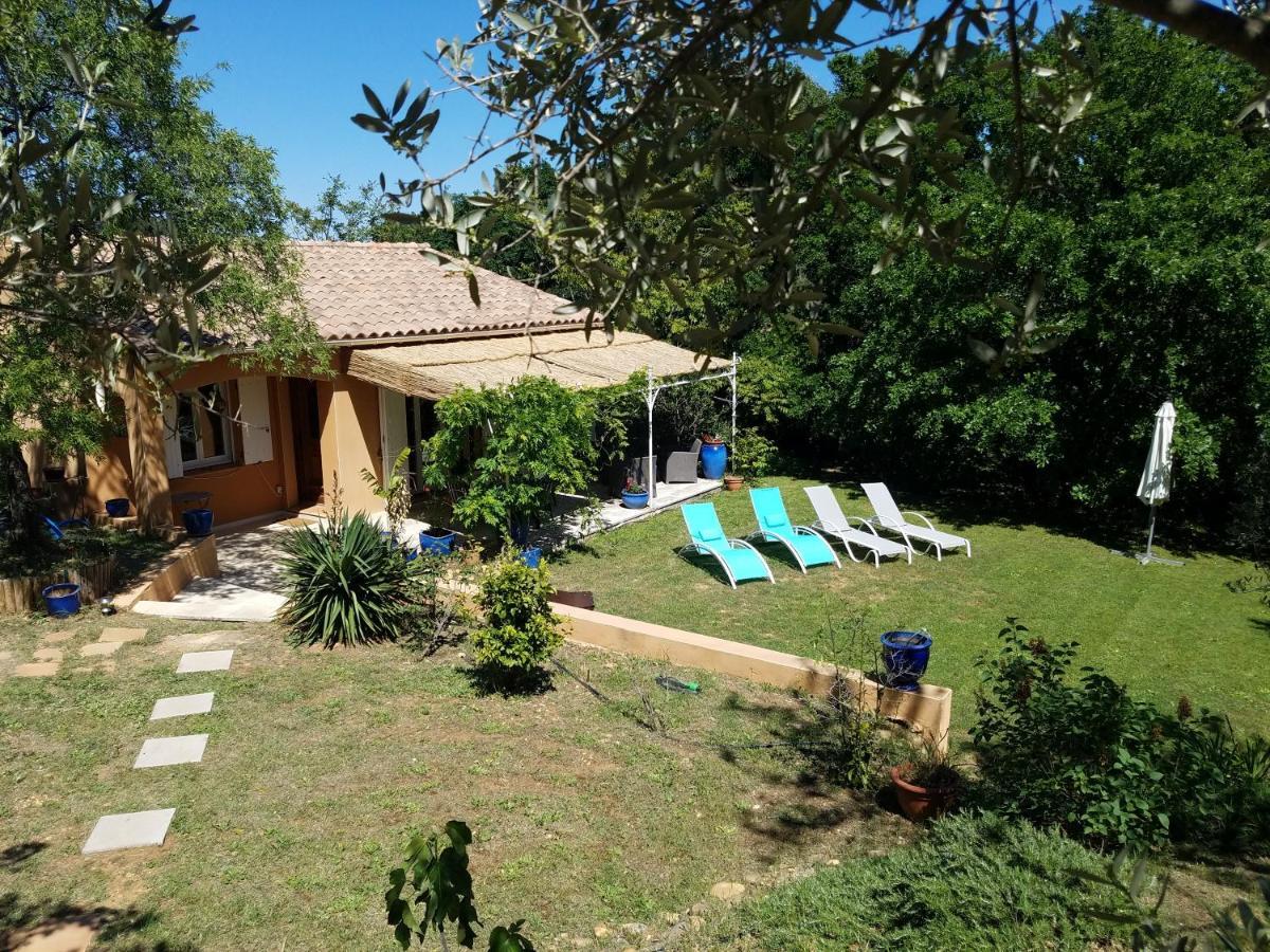 Vila Entre Nimes Et Arles Bellegarde  Exteriér fotografie